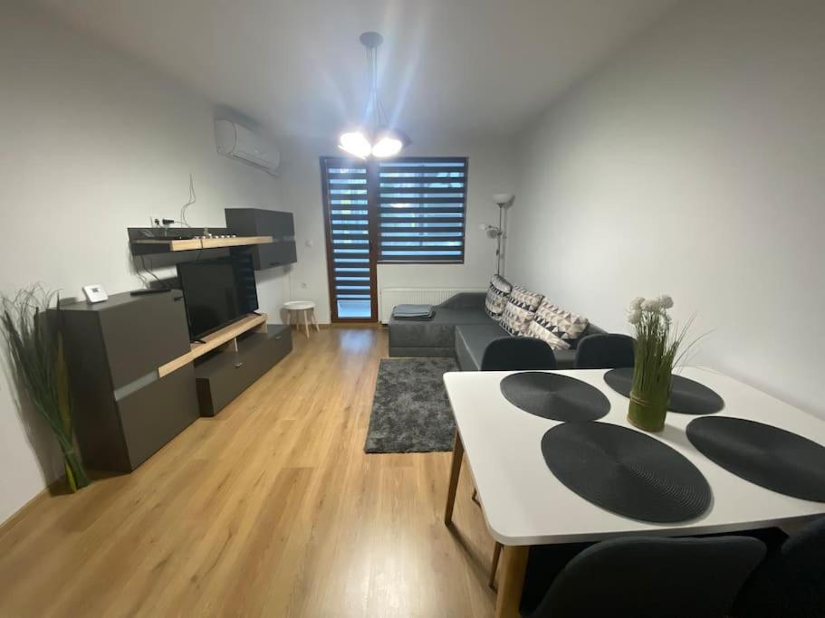Top Center Apartment In וליקו טורנובו מראה חיצוני תמונה